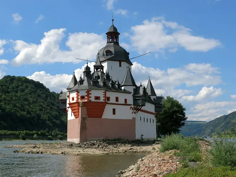 Burg Pfalzgrafenstein inmitten des Rheins bei Kaub
